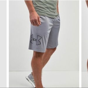 Under Armour Men’s Gray Tech Shorts